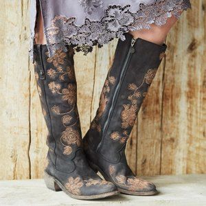 Like New "Pressed Blossom" Leather Boots from Sundance by Liberty Black Size 8